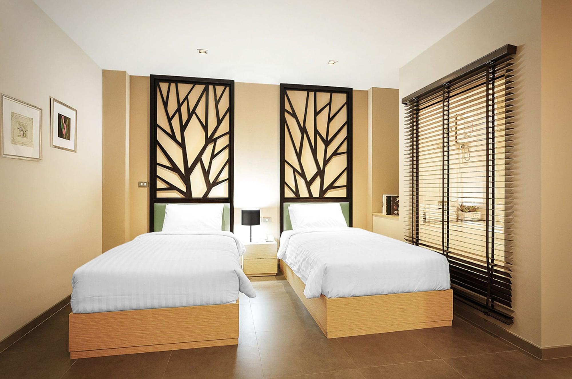 Green Point Residence Hotel Банкок Екстериор снимка