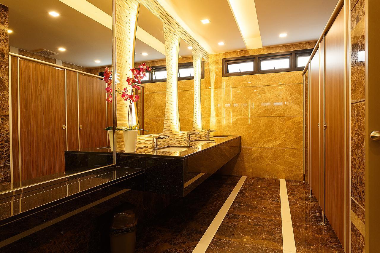 Green Point Residence Hotel Банкок Екстериор снимка