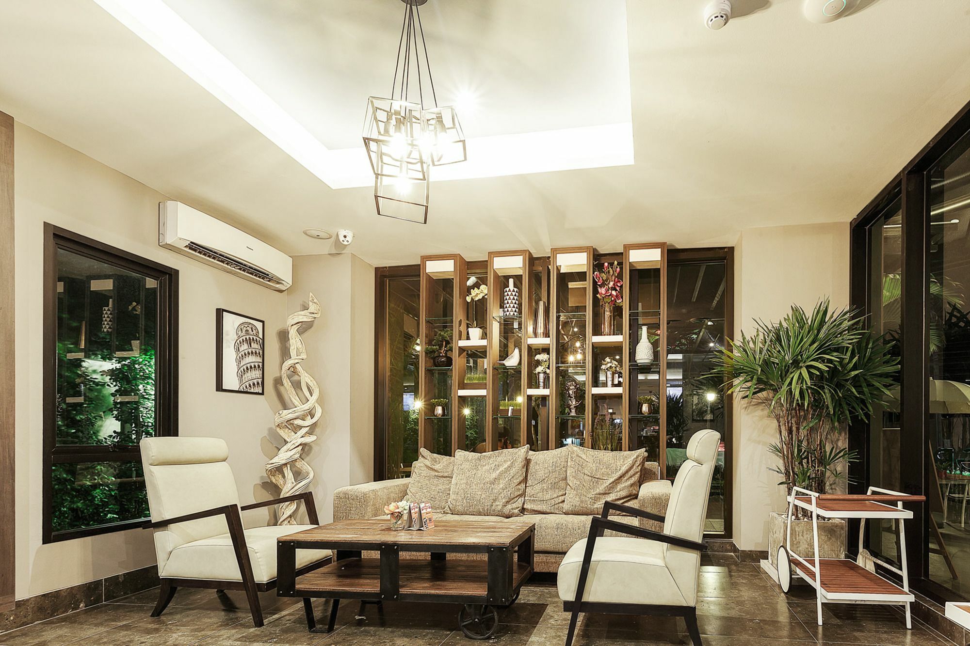Green Point Residence Hotel Банкок Екстериор снимка